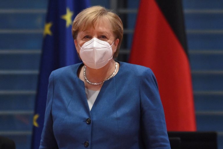 Merkel szerint új járvány indult a brit variánssal