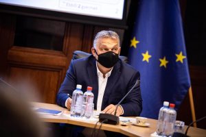 Orbán Viktor: ma már nem létezik liberális demokrácia, a szabadságunk a tét