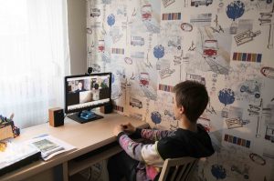 Kiderült, dönthet-e arról a szülő, hogy otthon tartja gyermekét, vagy sem