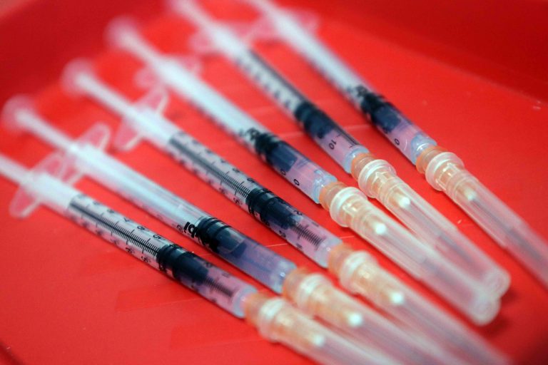 WHO: több mint száz országba juthat el a koronavírus elleni vakcina