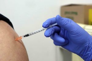 Négyen elhunytak, miután megkapták az orosz Szputnyik V vakcinát