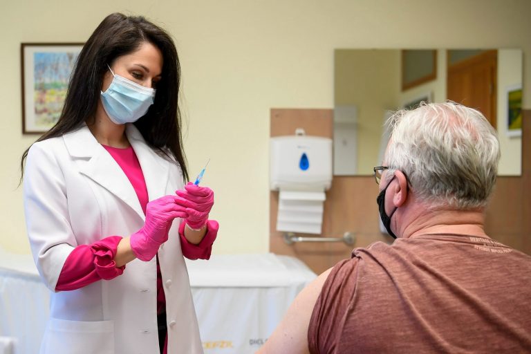 A magyar adatok is azt mutatják, nincs miért aggódni az AstraZeneca oltása miatt