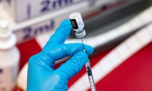 Itt vannak az új adatok, még mindig súlyos a helyzet: 1467-en vannak lélegeztetőgépen