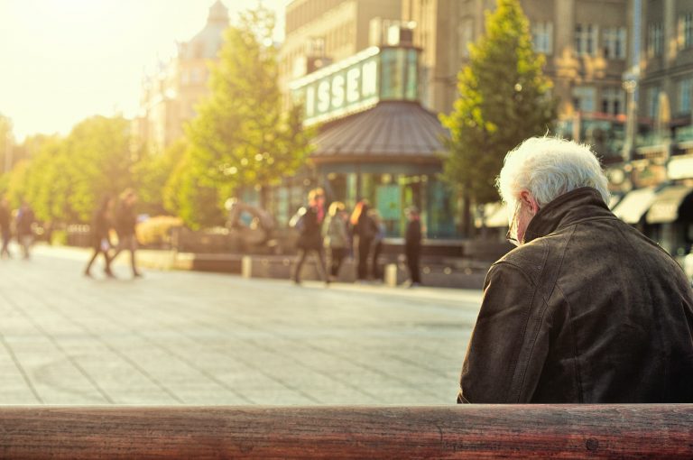 Kompenzálnák a nyugdíjasokat a kormány új javaslata alapján