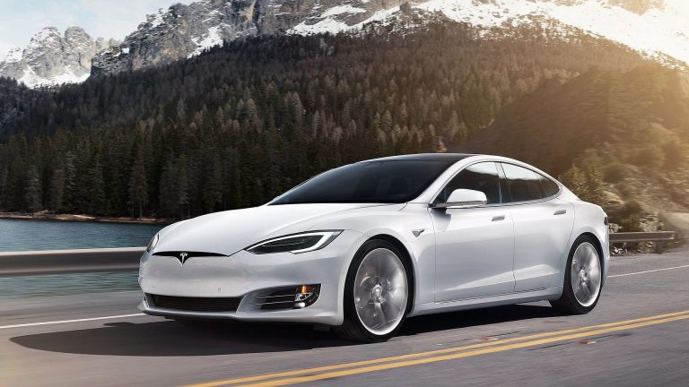 Mégis mi történt az áprilisi Tesla-balesetben valójában?