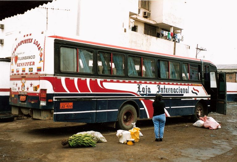 Kamionnal ütközött egy busz Ecuadorban, 9 ember vesztette életét