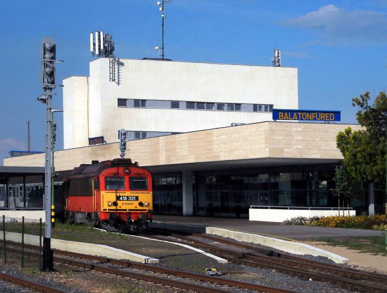 Hétfőn újraindul a balatonfüredi vonatközlekedés