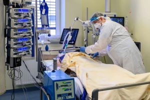 Súlyos emésztőrendszeri problémákat idézhet elő a koronavírus