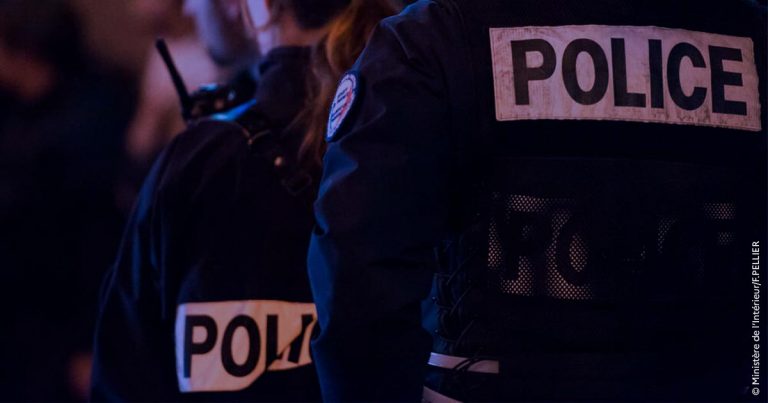 Őrizetbe vettek három embert a cannes-i rendőrőrsnél történt késelés miatt
