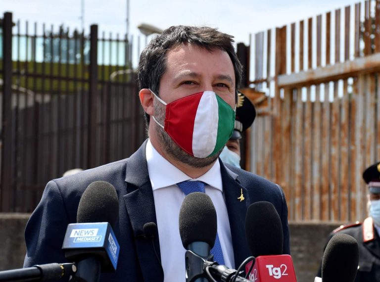 Döntött a cataniai bíróság arról, eljárást indítanak-e Matteo Salvini ellen