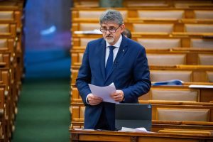 György István: keddig lehet időpontot foglalni az SMS-t kapóknak, utolsó lehetőség a Szputnyikra