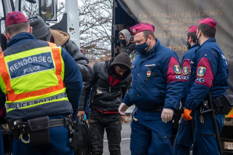 Nem mentik fel a korábbi barátját felakasztó kiskunhalasi férfit