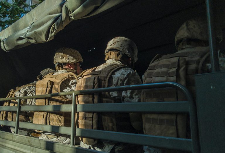 Naponta 22 veterán katona követ el öngyilkosságot – ezen az Afganisztánból való kivonulás sem fog segíteni