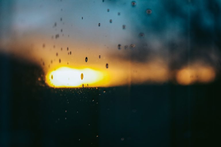 Szeszélyes marad az idő, gyakran lesz csapadék a héten