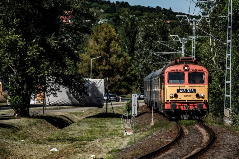 Egymással szemben haladt két személyvonat Mosonmagyaróvár térségében