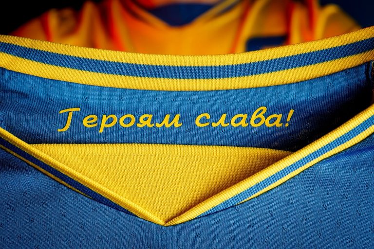 Döntött az UEFA az ukrán válogatott mezével kapcsolatos vitában