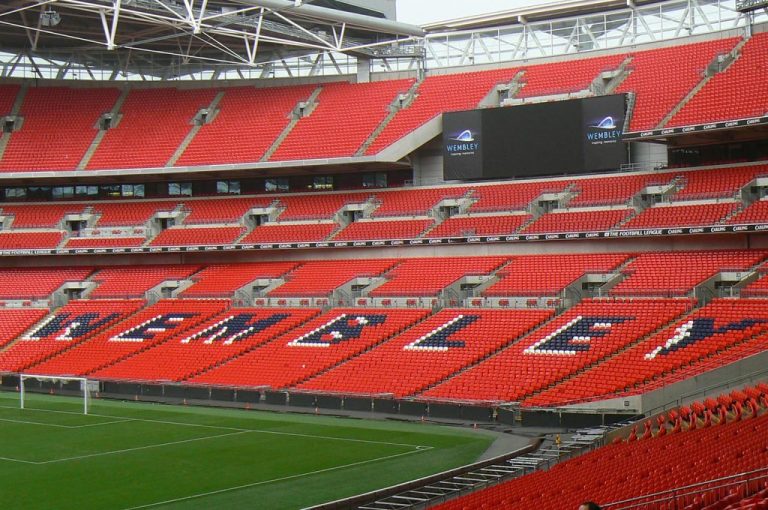 Több mint 60 ezer szurkolót engednek be a Wembley Stadionba az elődöntőre és a döntőre