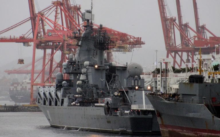 Oroszország figyelmeztetése az Egyesült Királyságnak: legközelebb hajókat fog bombázni