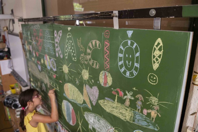 Ekkor lesz az őszi, a téli és a tavaszi szünet a magyar iskolákban