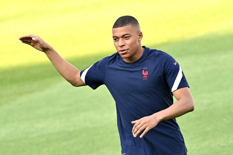 Spanyol lap: Mbappé bizonyította az Eb-n, hogy nem való vezérnek