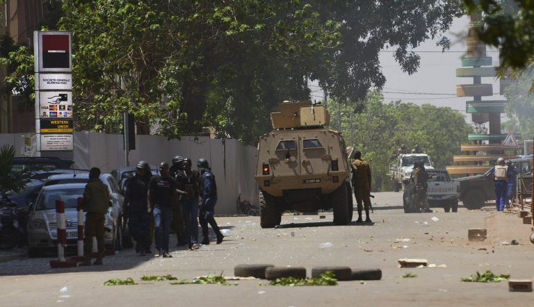 Legalább 100 civil vesztette életét egy Burkina Fasó-i fegyveres támadásban