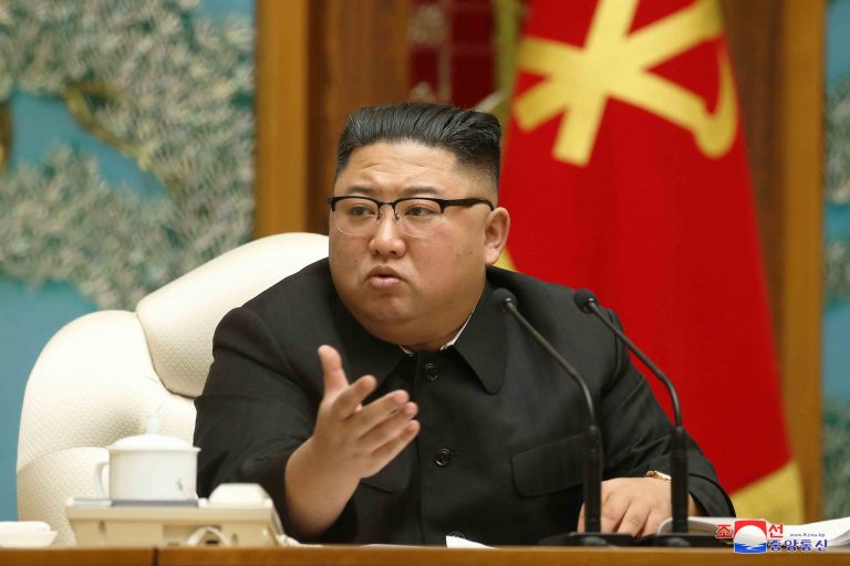 Kim Dzsongun elismerte, hogy bajba került Észak-Korea, népe ugyanis éhezik