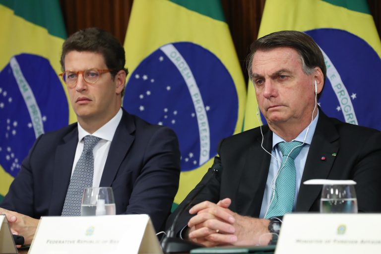 Kifakadt a brazil sajtóra Jair Bolsonaro, amiért a vírusról merték kérdezni