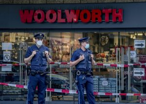 Német késes támadás: minden áldozat nő volt