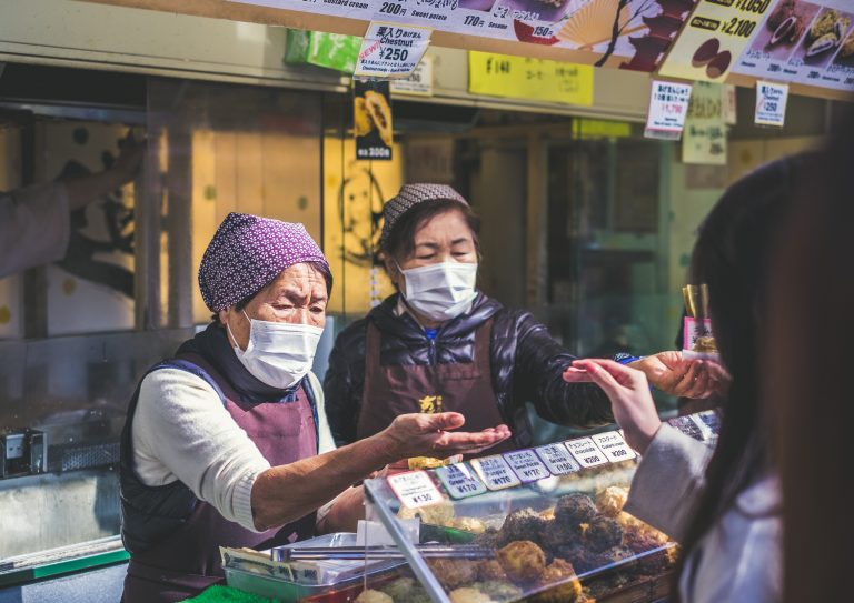 A japánok oltásellenes mozgalma miatt egyre többen bizonytalanodnak el az oltóanyagokkal kapcsolatban