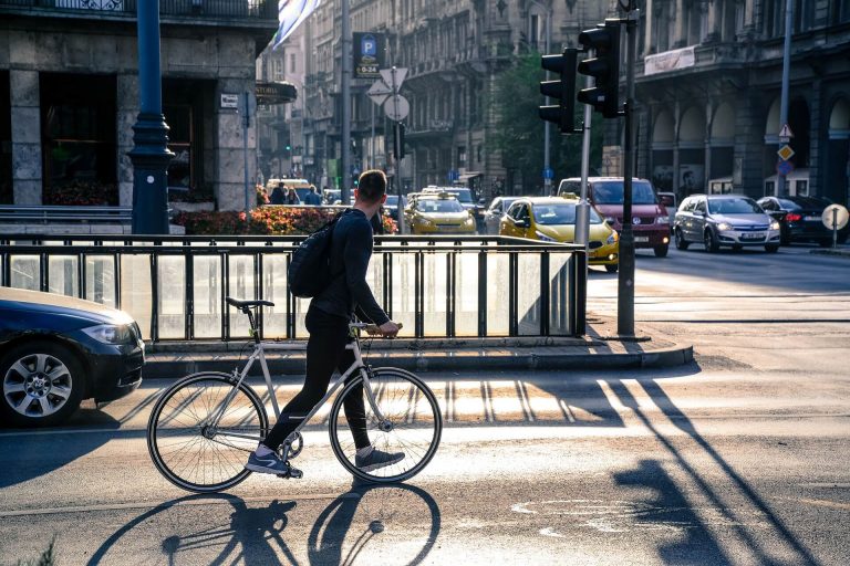 Kerékpáros felvonulás miatt lezárások lesznek Budapesten szombaton