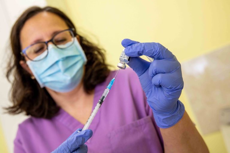 Térképen láthatjuk a megyénkénti átoltottságot Magyarországon