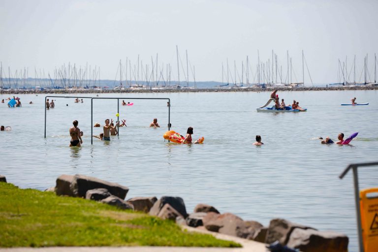 Addig emelkedhetnek az árak a Balatonon, amíg az emberek kifizetik őket