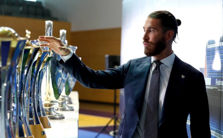 Tizenhat év után klubot vált Sergio Ramos, már orvosira tart