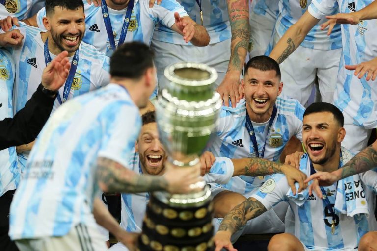 Copa América döntő: Messi hihetetlen helyzete, visszafújták a brazil gólt (videó)