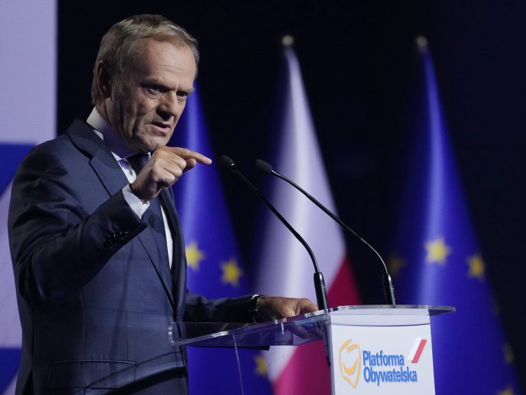 Donald Tusk pár hónapon belül átadná az Európai Néppárt vezetését