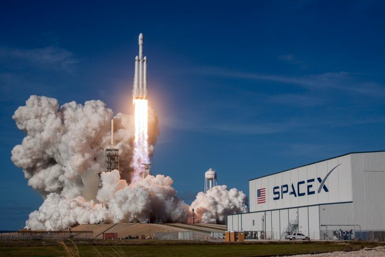 Apró darabokra apríthatja az űrszemetet a SpaceX Starship űrhajója