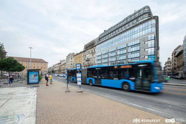 Ezekre a budapesti járatokra már csak az első ajtón lehet felszállni