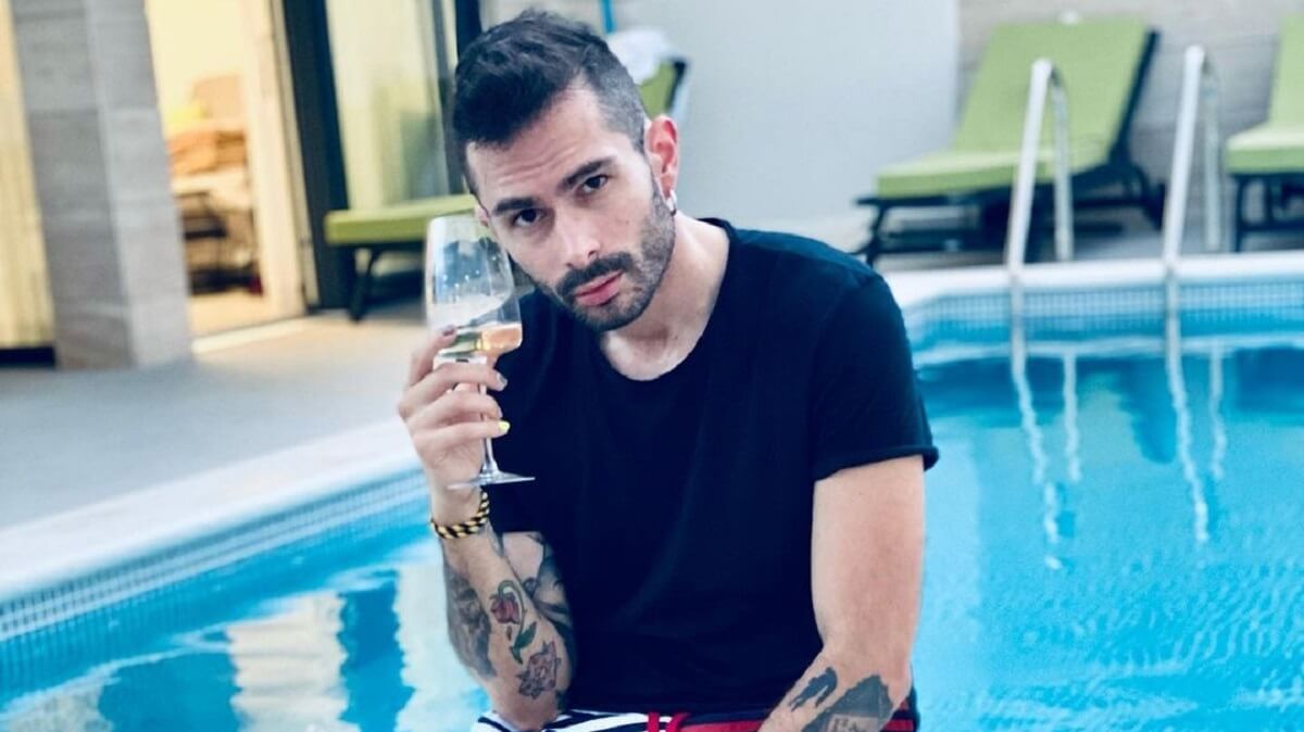 Megható üzenetet írt édesanyjához ByeAlex