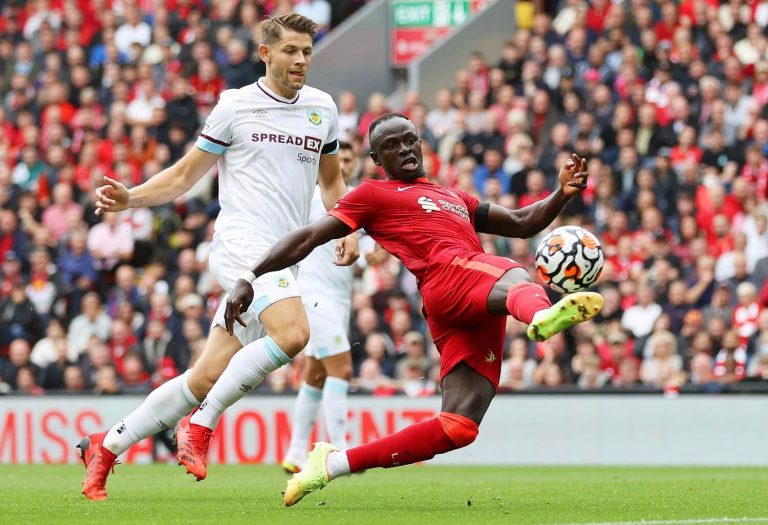 Kegyetlen nagy gólt lőtt Mané a Liverpool edzésén (videó)