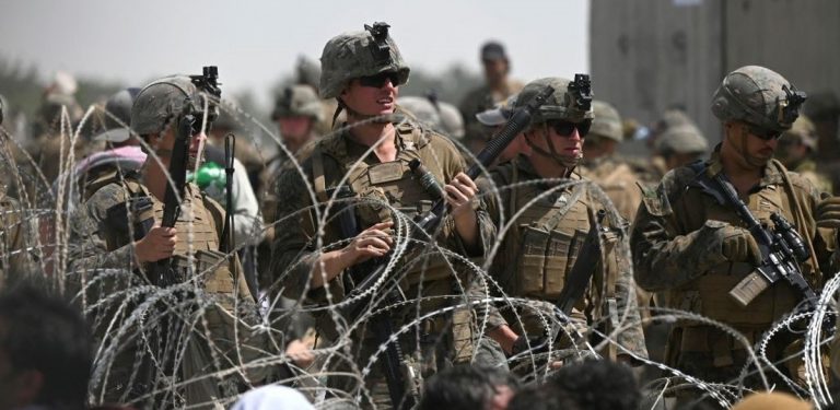 Kabuli robbantások: 4 amerikai tengerészgyalogos életét vesztette, 3 megsebesült