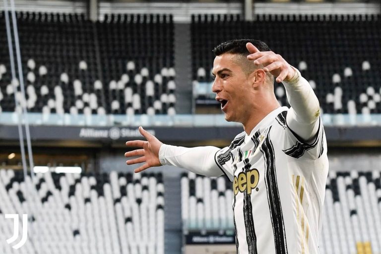 Heti 207 millió forintos fizetést akar Ronaldo Manchesterben