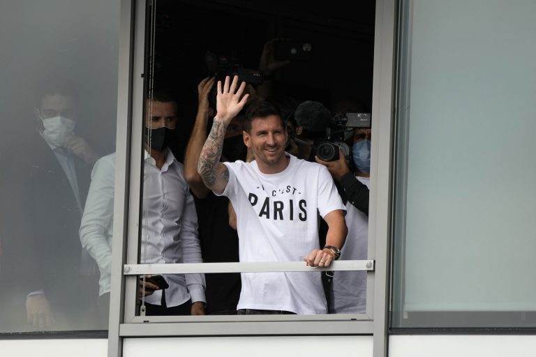 Tíz játékosától szabadulhat meg a PSG Lionel Messi érkezése miatt