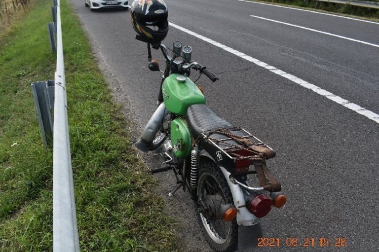 Itt a döbbenetes felvétel, ahogy a nyugdíjas forgalommal szemben hajt az M3-ason