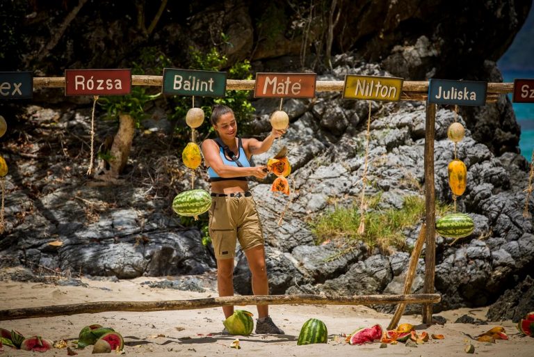 Survivor: balhé a törzsi tanácson, Bálint és Zsófi szerelembe eshet (videóval)