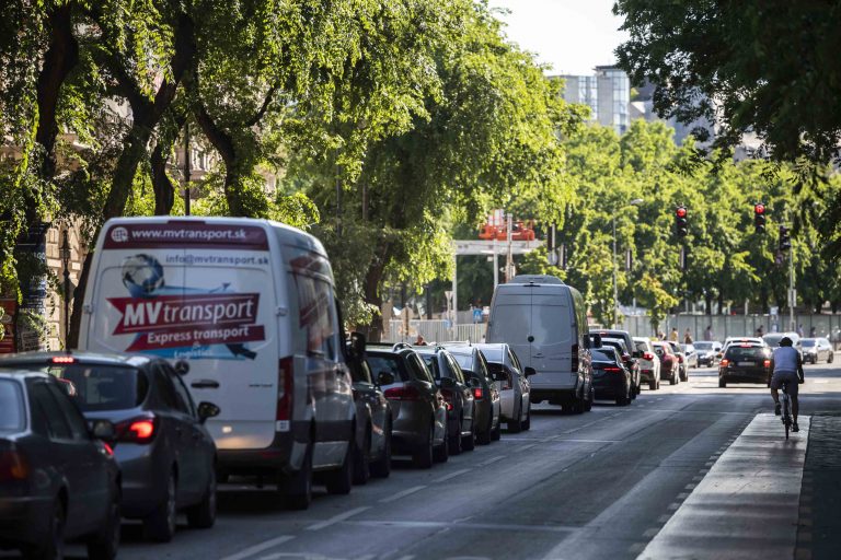 Kiderült, mennyi lehet a dugódíj Budapesten