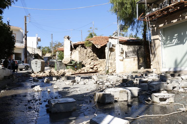 Földrengés rázta meg Kréta szigetét, egy ember meghalt, több épület összedőlt