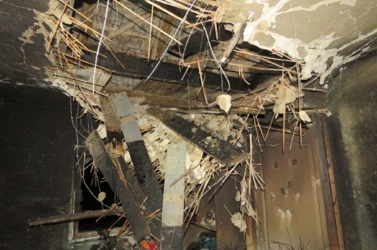Egy alsóbogáti férfi szétverte sógora házát, majd fel akarta robbantani a sajátját
