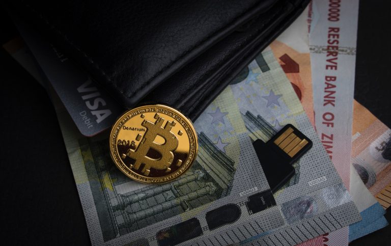 Óriási kölcsönöket vesznek fel a bitcoin-őrültek a kriptovaluták beszerzésének finanszírozásához