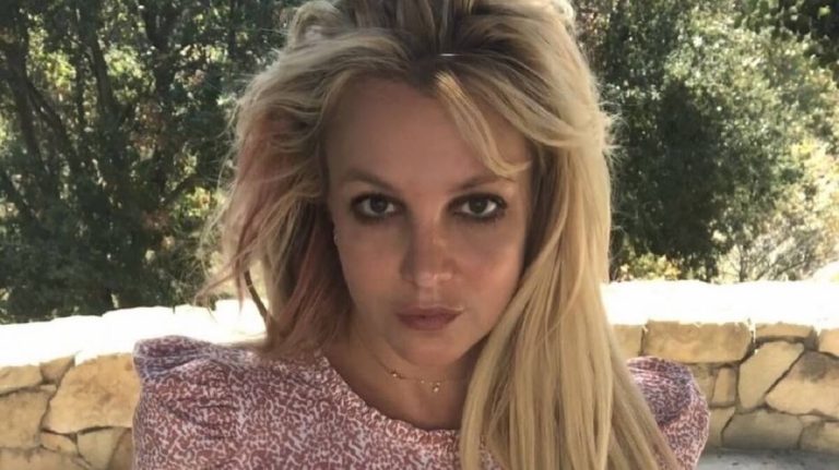 Felnőtt tartalom: Britney Spears teljesen meztelenül