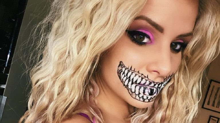 Metzker Viki bődületesen szexi és dekoltázserős halloweeni képe